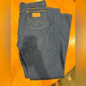 Men's Wrangler Blue Jeans